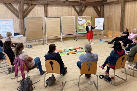 Seminarsituation im Sesselkreis bei einem Bürgerrat