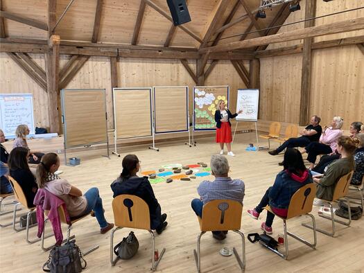 Seminarsituation im Sesselkreis bei einem Bürgerrat